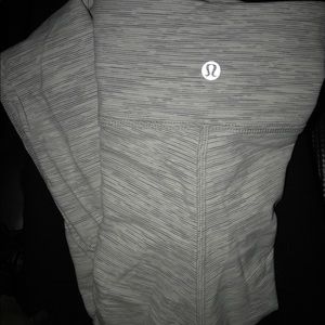 NEW LULULEMON LEGGINGS